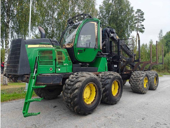 Harvester JOHN DEERE