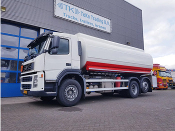 Caminhão tanque VOLVO FM9 340