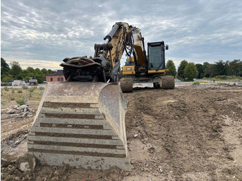 Escavadora de rastos Caterpillar 323: foto 2