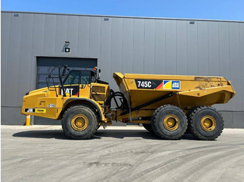 Caminhão articulado CATERPILLAR 745