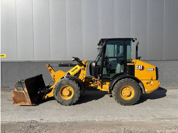 Carregadeira de rodas CATERPILLAR 906M