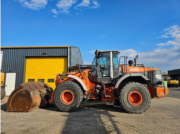 Carregadeira de rodas HITACHI ZW220