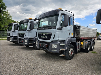 Caminhão basculante MAN TGS 26.440