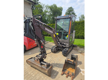 Mini escavadeira VOLVO EC18E