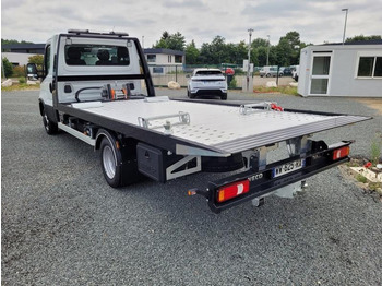 Caminhão reboque nuevo Iveco Daily 35C18: foto 2