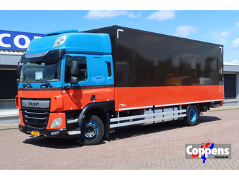 Caminhão furgão DAF CF 410