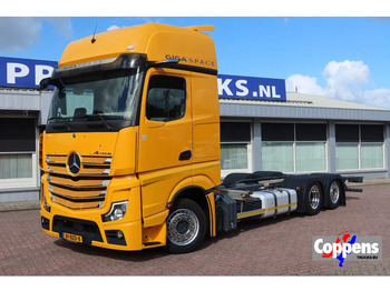 Caminhão chassi MERCEDES-BENZ Actros 2642