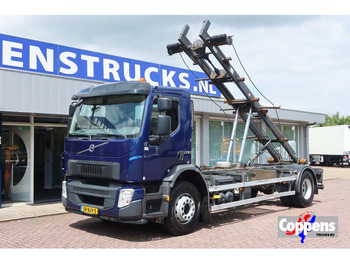 Caminhão com sistema de cabo VOLVO FE 280