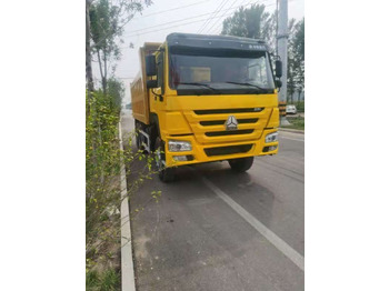 Caminhão basculante SINOTRUK HOWO