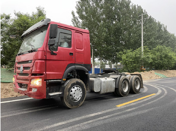 Tractor SINOTRUK HOWO