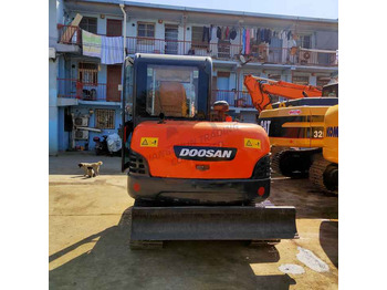 Escavadora de rastos Awesome Performance Korea Imported Small Scale Used Doosan Dh60 Excavator: foto 3