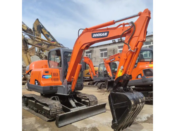 Escavadora de rastos DOOSAN DX60