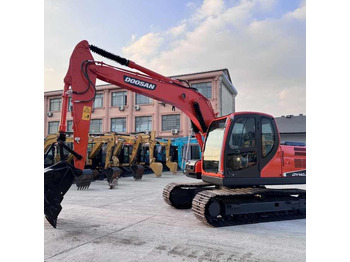Escavadora de rastos DOOSAN DX140