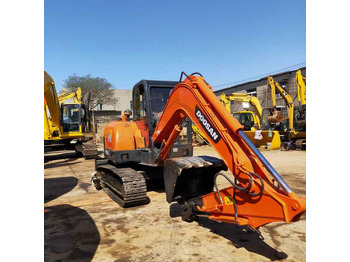 Escavadora de rastos DOOSAN DX225