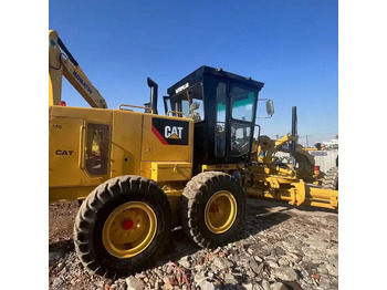 Motoniveladora CATERPILLAR 140K