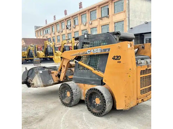 Mini carregadeira Original Second hand CASE skid steer loader 420 for sale compact skid steers loaders 440 430 420 in stock: foto 3