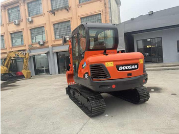 Escavadora de rastos Top Grade in Stock Doosan DX60 Used 6 Ton Hydraulic Crawler Excavator Digger High Quality Factory Price Used 6 Ton: foto 3