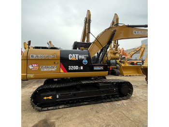 Escavadeira CATERPILLAR 320D
