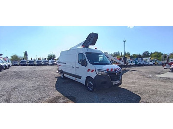 Caminhão com plataforma aérea RENAULT Master