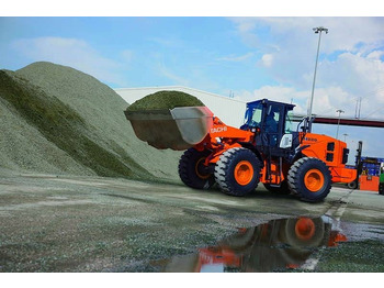 Carregadeira de rodas HITACHI ZW220