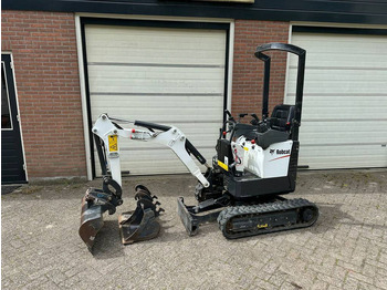 Mini escavadeira BOBCAT E10