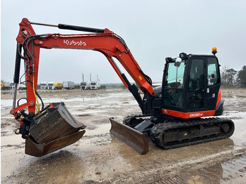 Mini escavadeira KUBOTA KX080