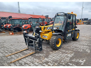 Locação de  JCB 525-60 JCB 525-60: foto 2