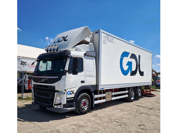 Caminhão frigorífico VOLVO FM