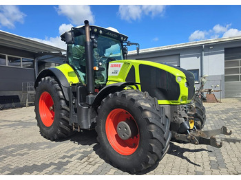 Trator CLAAS Axion 940