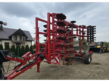 Maquina para lavrar a terra HORSCH