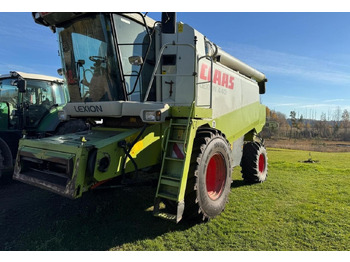 Ceifeira debulhadora CLAAS Lexion 440