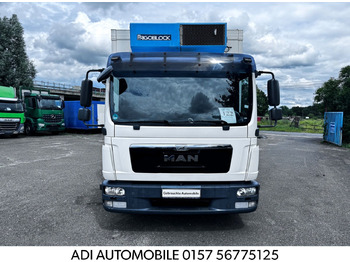 Caminhão frigorífico MAN TGL 8.180