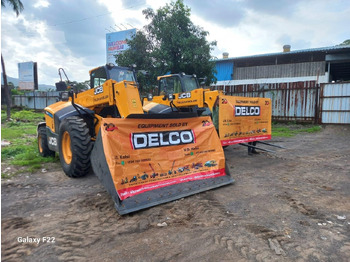 Empilhador telescópico JCB
