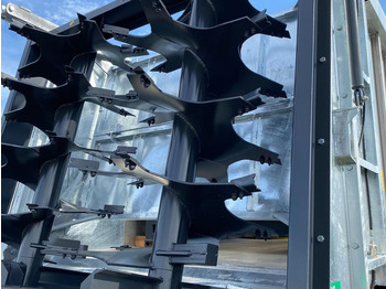 Espalhador de estrume nuevo Auto-Agro Miststreuer / Manure spreader / Epandeur à fumier / Rimorchio spandiconcime / Разбрасыватель органических удобрений / Rozrzutnik obornika Tandem N268: foto 5