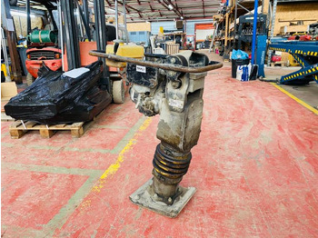 Compactadora de percussão AMMANN