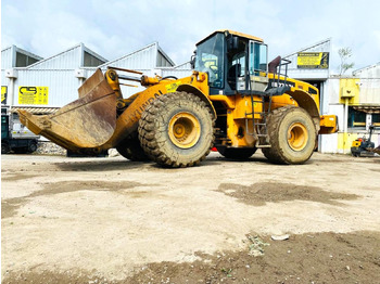 Retroescavadeira HYUNDAI