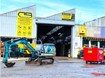 Mini escavadeira KOBELCO