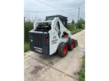 Mini carregadeira BOBCAT S18
