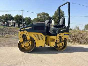 Compactador de asfalto BOMAG