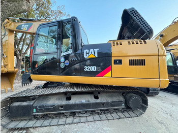 Escavadora de rastos CATERPILLAR 320D2