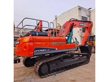 Escavadora de rastos DOOSAN DX300