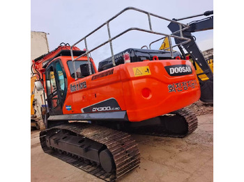 Escavadora de rastos DOOSAN DX300LC