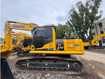 Escavadora de rastos KOMATSU PC210LC-8
