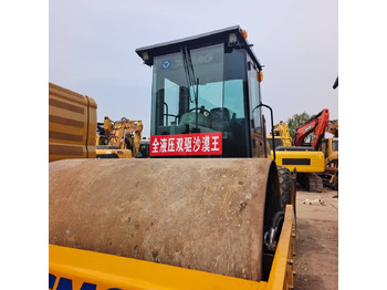 Compactador XCMG XS143J