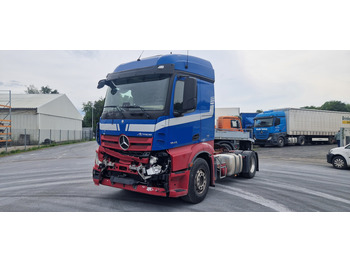 Tractor MERCEDES-BENZ