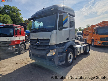 Tractor MERCEDES-BENZ