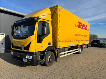 Caminhão com lona IVECO EuroCargo 120E