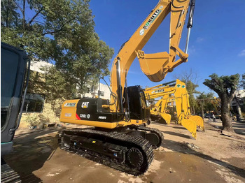 Escavadora de rastos CATERPILLAR 320D