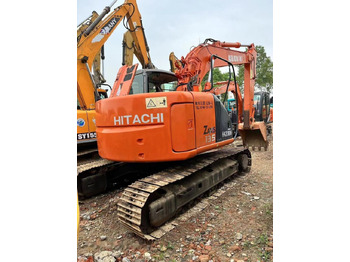Escavadora de rastos HITACHI ZX135