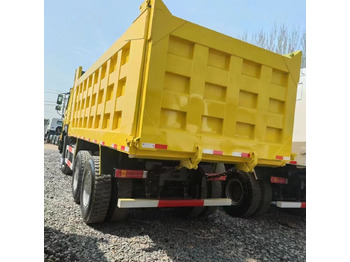 Caminhão basculante SINOTRUK HOWO